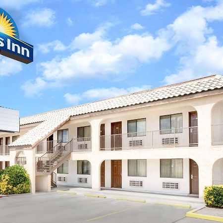 Days Inn By Wyndham Kingman East Exteriör bild